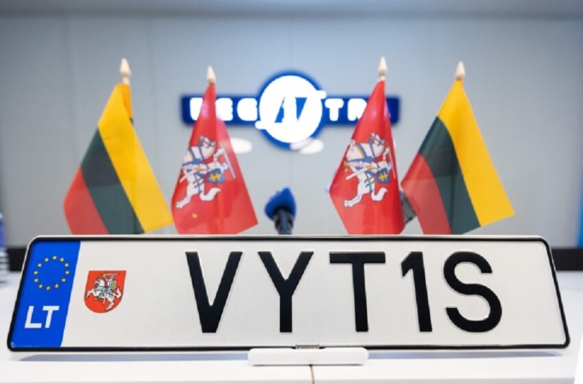  Nuo spalio keičiasi automobilių numerių formatas