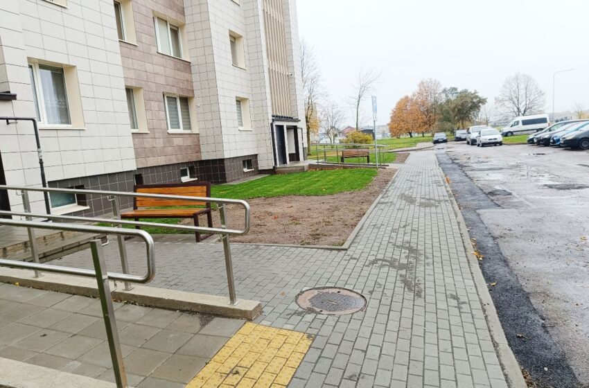  Miesto daugiabučio kieme užbaigti paskutiniai šių metų statybos darbai