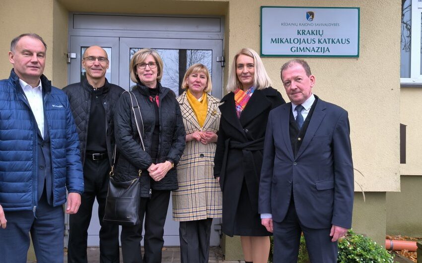  Dvi rajono gimnazijos sulauks paramos iš JAV